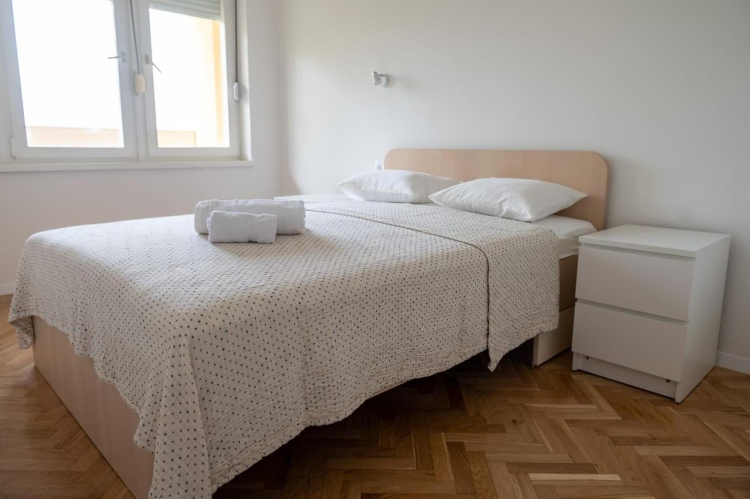 Teta Ljuba 1 *