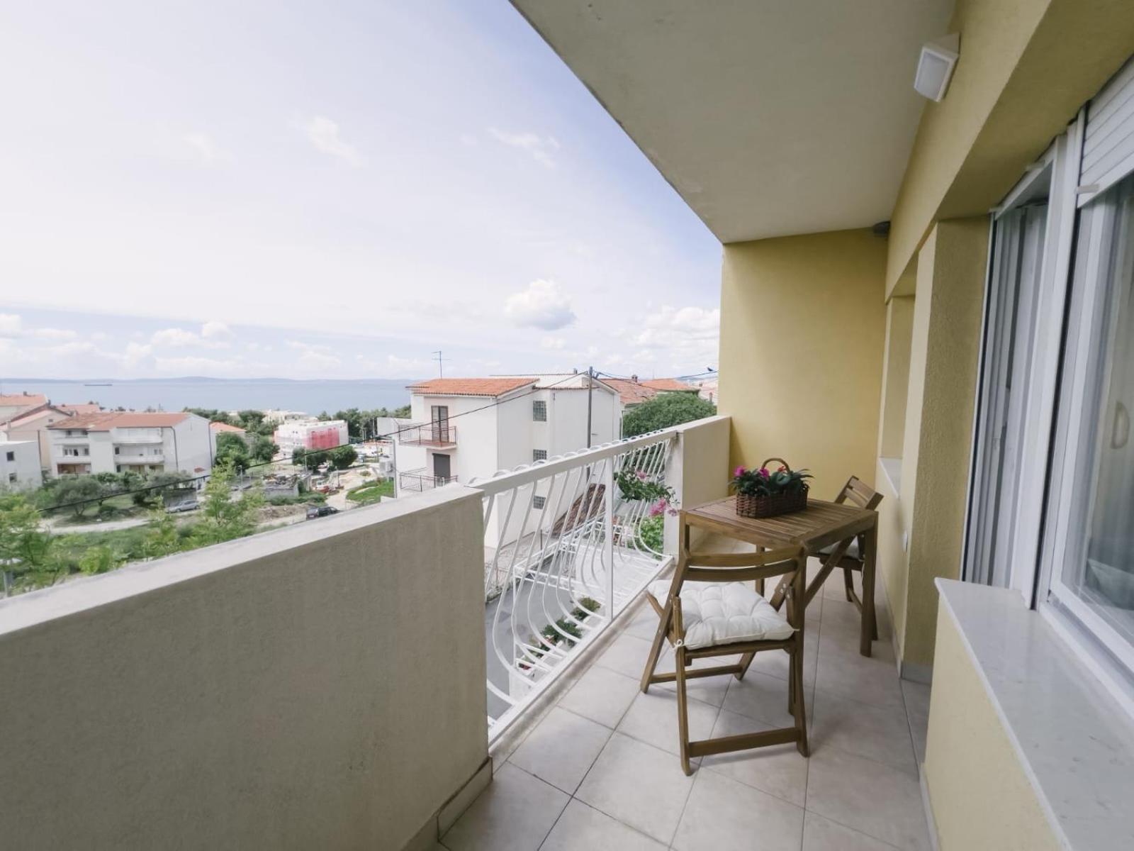 Apartment Teta Ljuba 1 *